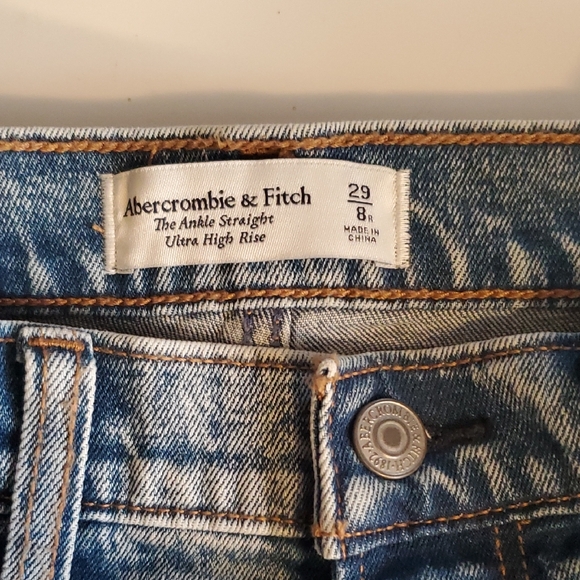 Abercrombie & Fitch Ankle Straight High Rise Jeans - Picture 8 of 8